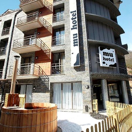Hotel Mu La Cortinada Екстериор снимка