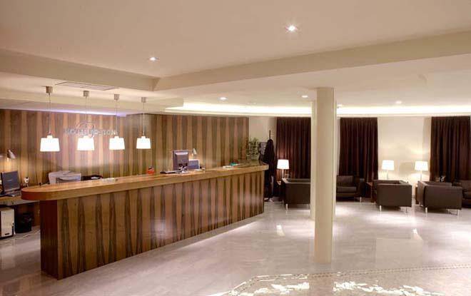 Hotel Mu La Cortinada Интериор снимка