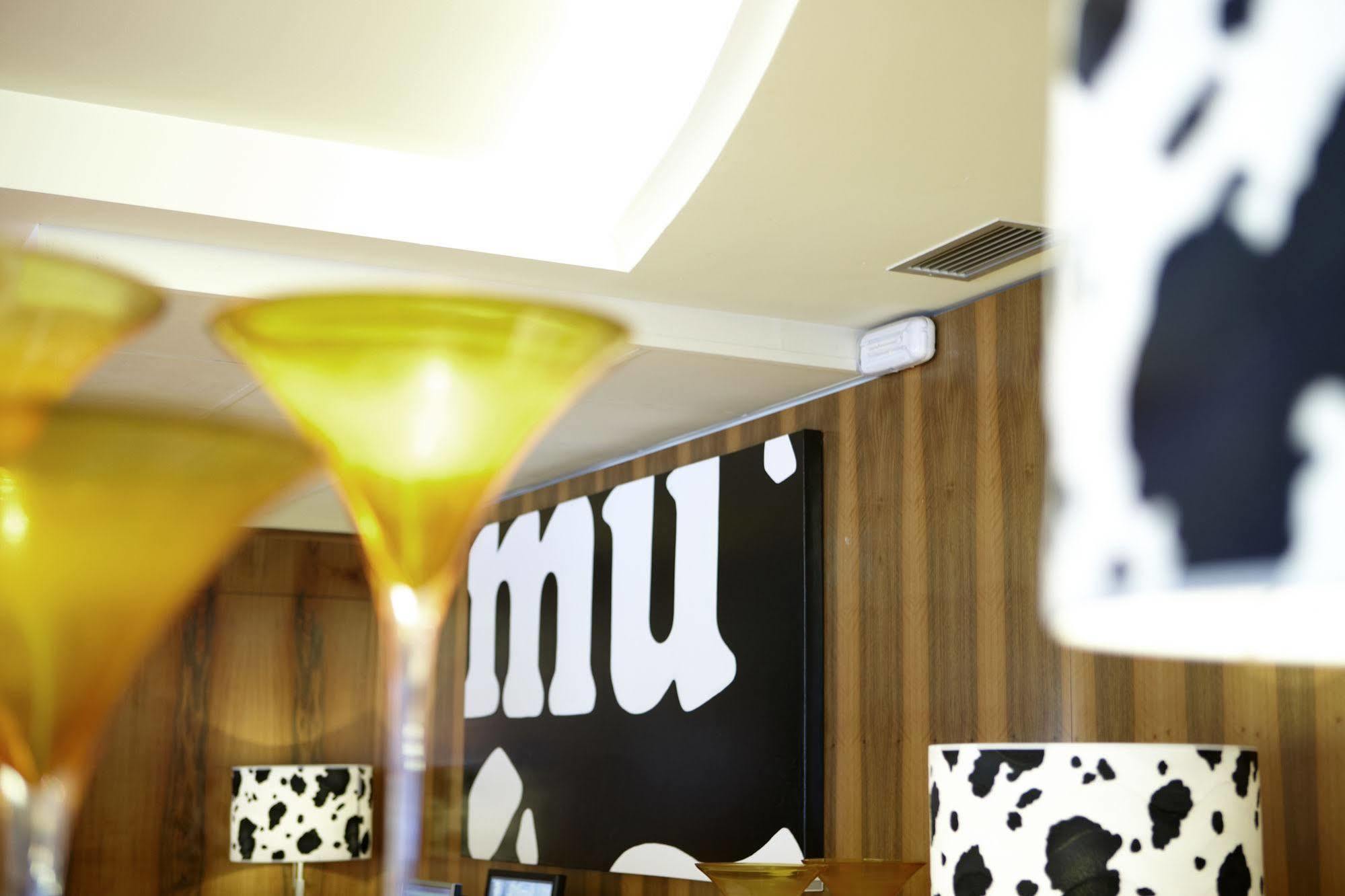 Hotel Mu La Cortinada Екстериор снимка
